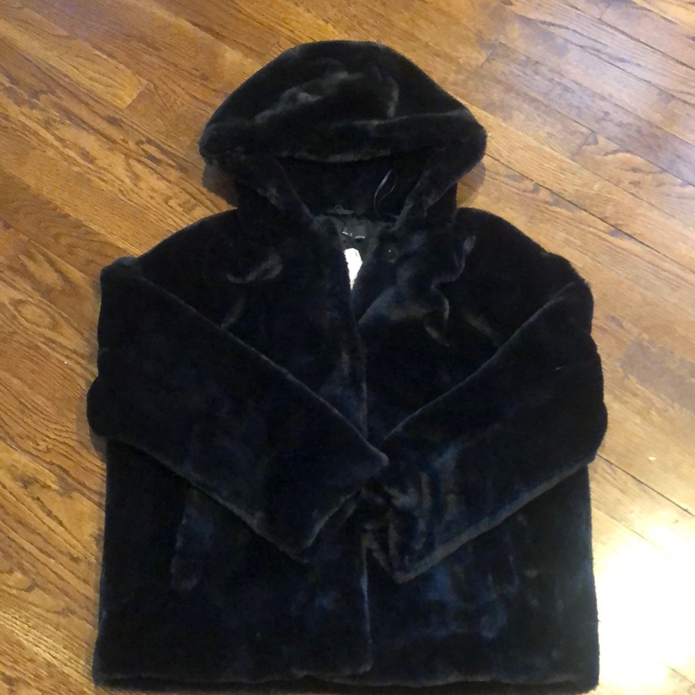 Zara Women’s Faux Fur Hooded Jacket